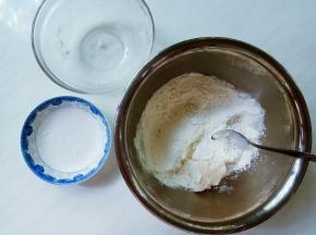 油酥,B用料混合一起。