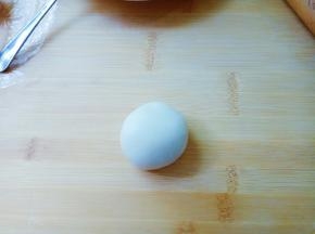 像包包子一样收口，口朝下。