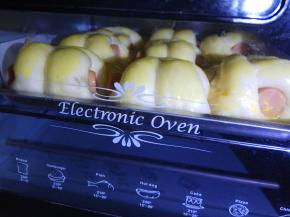 进烤箱，中层，上下火，190度，20分钟。