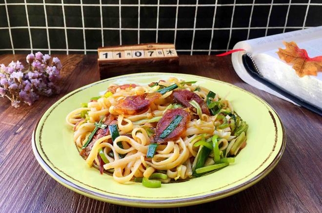 快手餐香肠炒意面