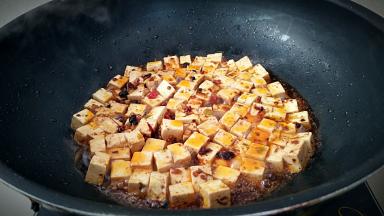 汤汁浓厚即可出锅。