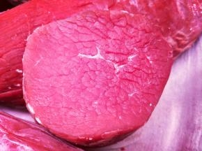 超市买的牛肉，特别新鲜。