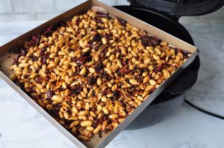 放凉就可以食用了。