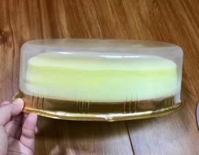 放到盒子中，入冰箱冷藏几个小时再吃，口感更佳