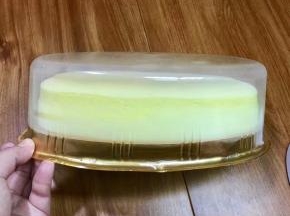 放到盒子中，入冰箱冷藏几个小时再吃，口感更佳