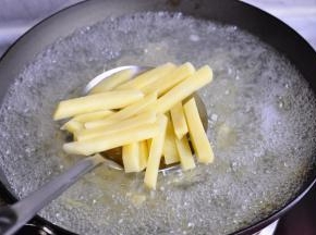 至变色捞出。