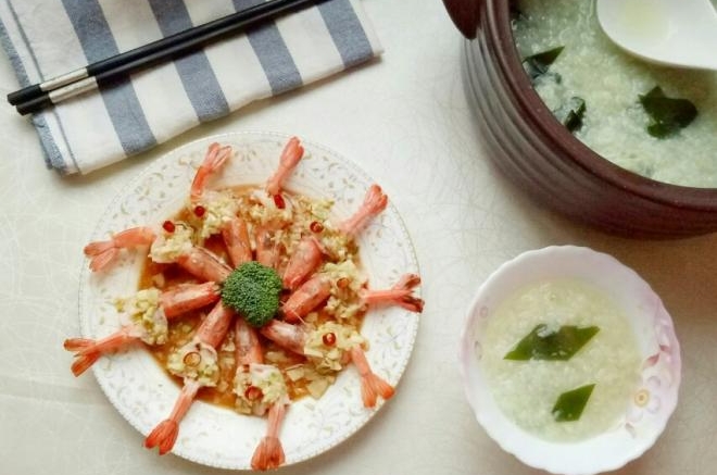 蒜蓉开背虾&海带粥
