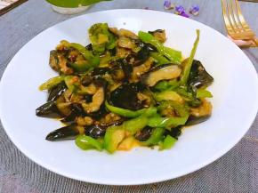 出锅装盘即可食用 很下饭的一道菜