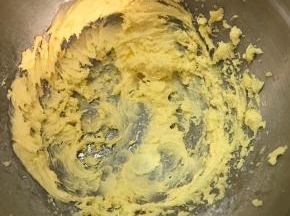 打至发白。