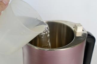 加入1100ML左右的纯净水