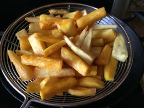 捞出，沥干油份；