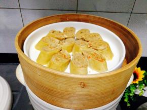 怕会凉掉，就继续留在锅里