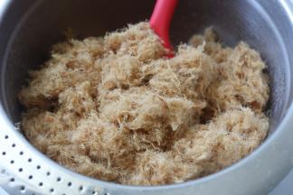 打好的肉松状态