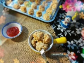 鸡胸肉富含高蛋白、低脂肪、多重营养元素，含量较高的卵磷脂是人体生长发育必备。