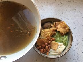 倒入煮好的汤料