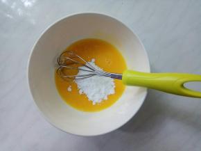 加30g糖粉拌匀。