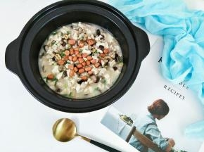 放入炸好的花生米即可