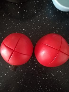 番茄底部打上十字刀