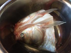 鱼头，一个，准备好；