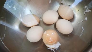 3.中火煮开后8分钟即熟。