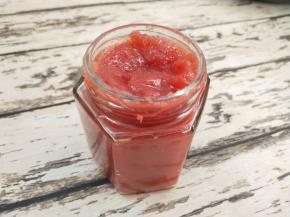 喜欢吃山楂酱的，这时候可以盛出来了