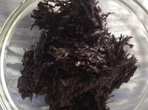 紫菜撕碎，用直接煮的那种