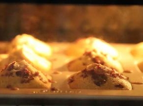 鼓得像上山包一样的费南雪。让我想起了马德琳。