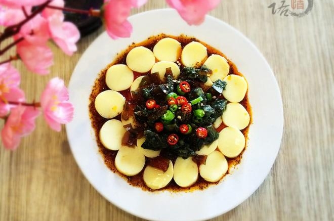 香辣皮蛋豆腐
