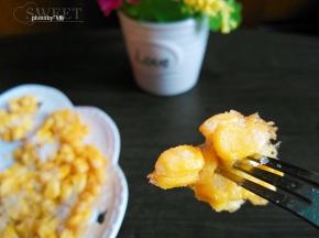 撒上白糖，很香啊。