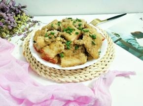 出锅撒适量葱花