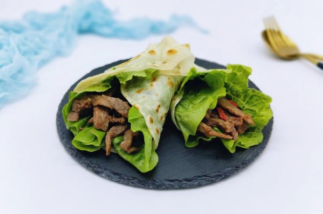 嫩牛肉卷饼