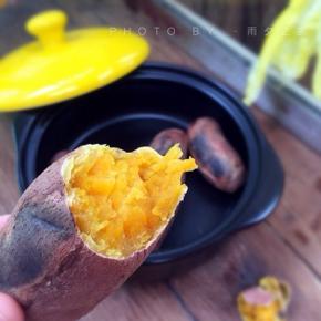 关火，不要打开盖子，利用砂锅的余温，继续焖约10分钟，待砂锅不再烫手的时候，就可以开吃了