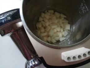 加入清水至最低水位线。