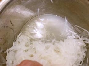 抓到萝卜丝水出到差不多后