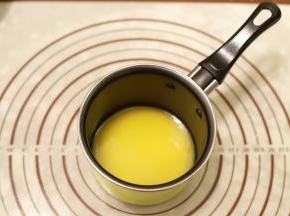 黄油隔水融化