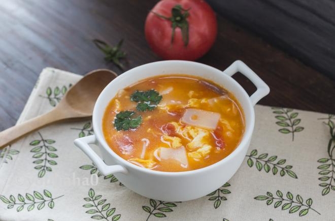 西红柿鸡蛋年糕汤