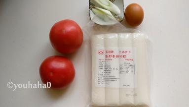 准备材料，鸡蛋实际用了2个