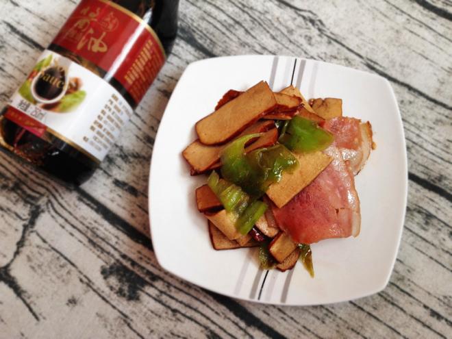 培根豆腐干炒尖椒
