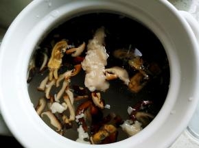 加入适量水
