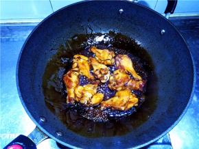 转大火收汁即可出锅。