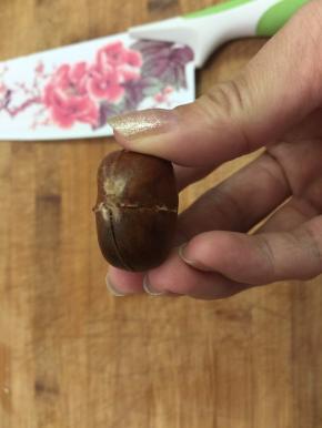 打好十字的栗子如图