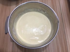 混合好的蛋糕糊