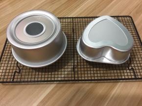 出炉震模倒扣，晾凉即可