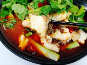 滑嫩嫩的特别好吃，蘸着陈醋吃，配杯啤酒太赞了，