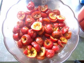 期间可以翻拌几次，使其受热均匀。