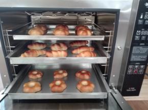 完全不用担心烤糊，上色不均匀等问题，烤好啦