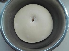 发酵至手指戳洞不回缩不塌陷即可
