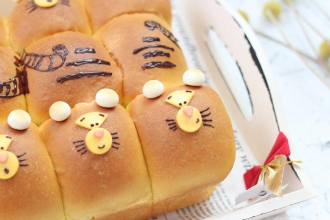 跳跳虎胡萝卜小面包