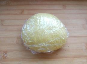 盖好后静置饧面10分钟