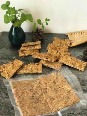 我还抽空了几块，留女儿慢慢吃